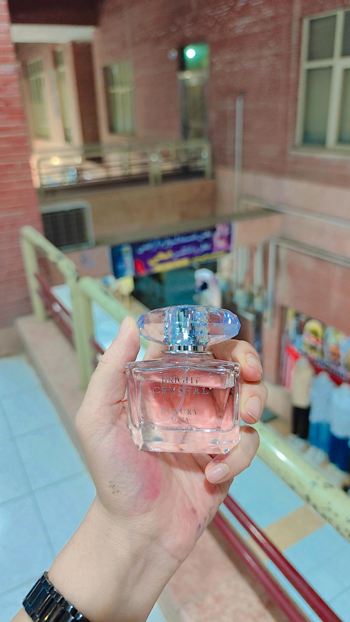 عطر ادکلن ورساچه برایت کریستال(صورتی) لاکچری آکوا | Versace Bright Crystal Luxuri Aqvaحجم 50 میل(شرکتی)